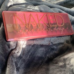 Urban Decay Naked Cherry Palette